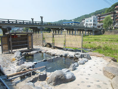 鳥取県の三朝温泉